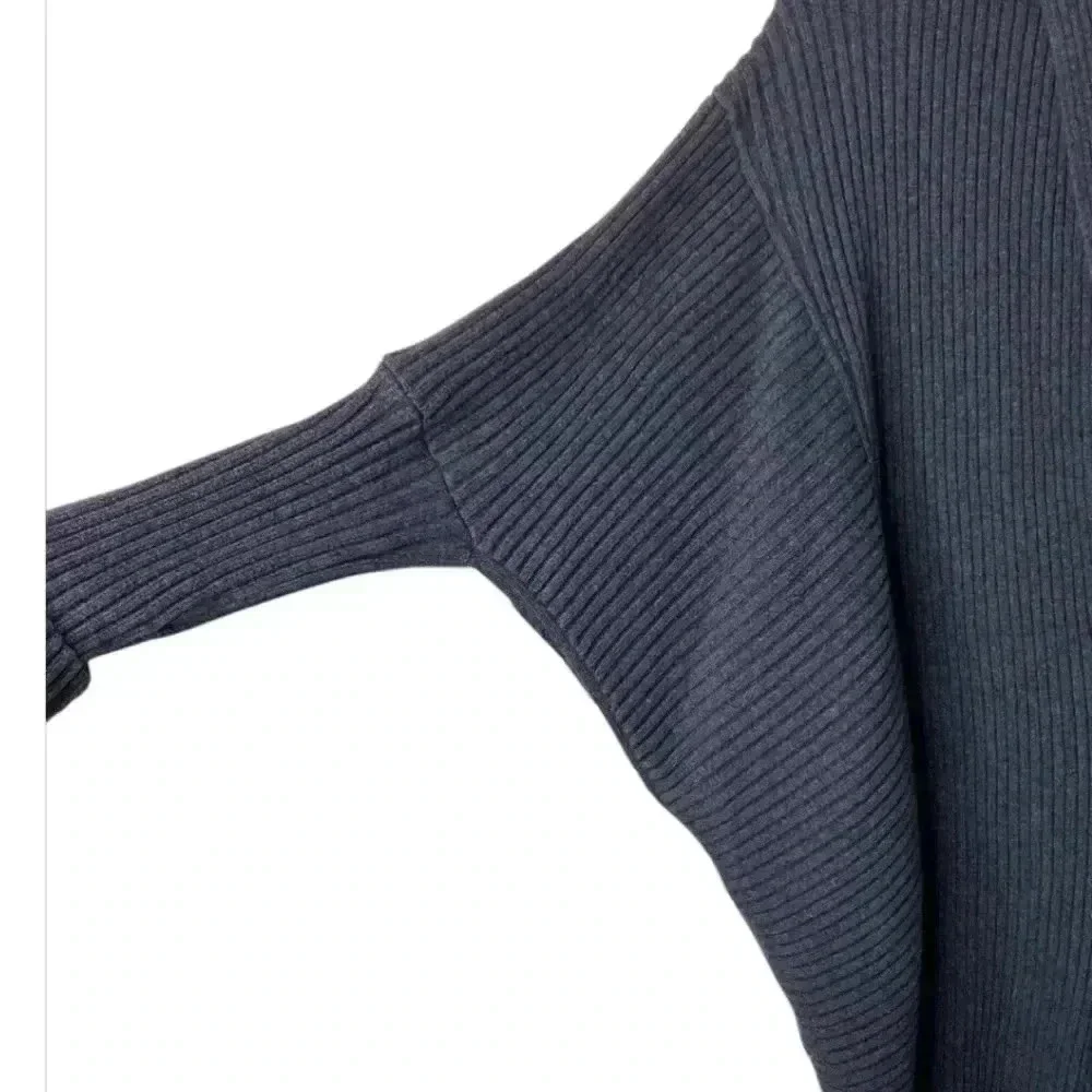 CAbi Women’s Minimalist Oversized Boxy Batwing Cardigan Sweater Half Zip XS Gray